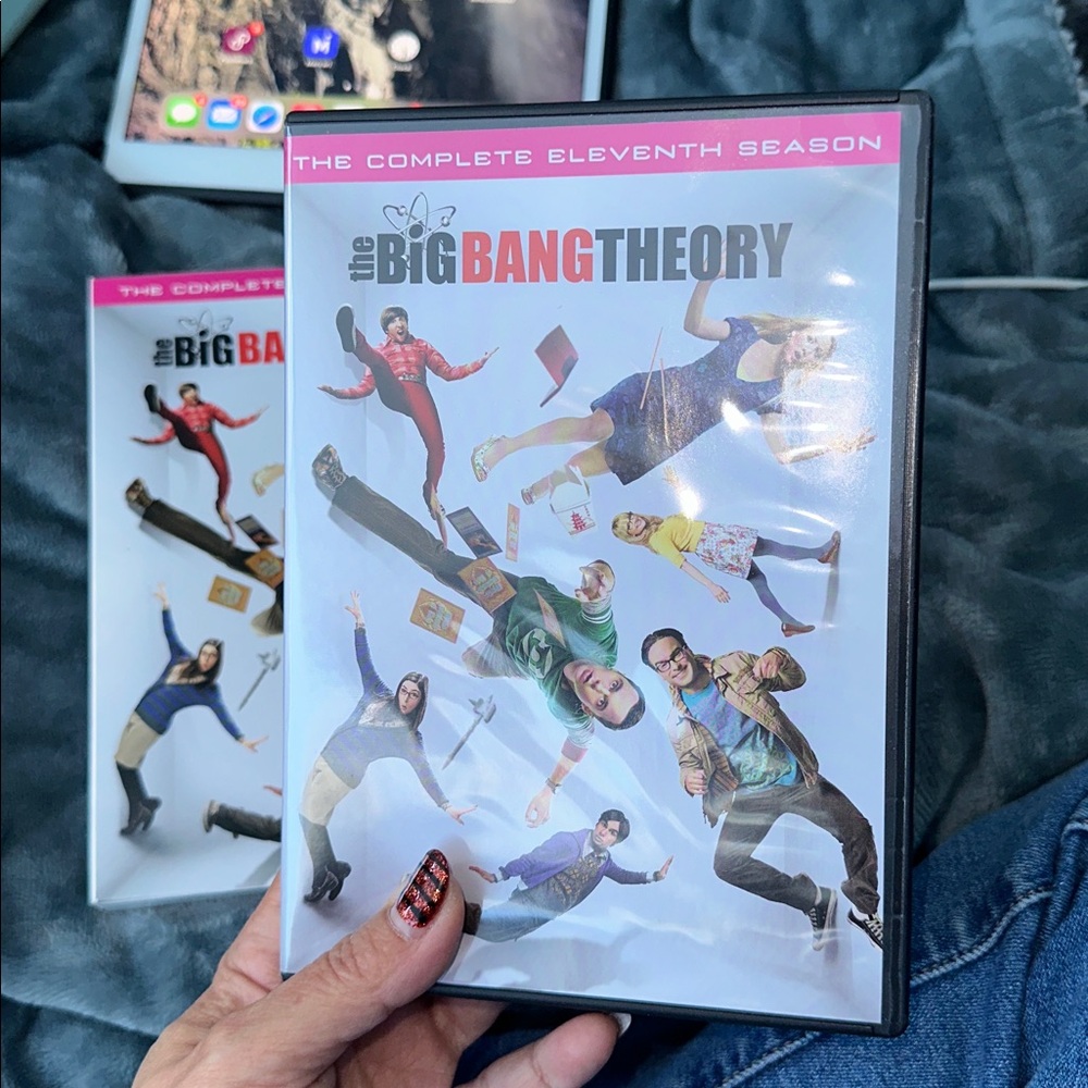 The Big Bang Theory Season 11 DVD - Picture 5 of 7